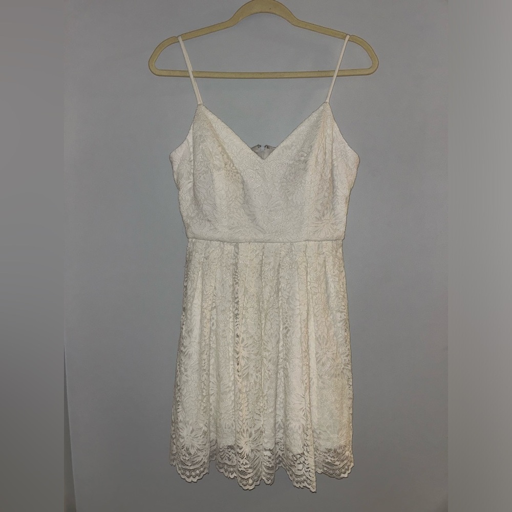 JUMP APPAREL by Wendye Chaitin White Lace Dress